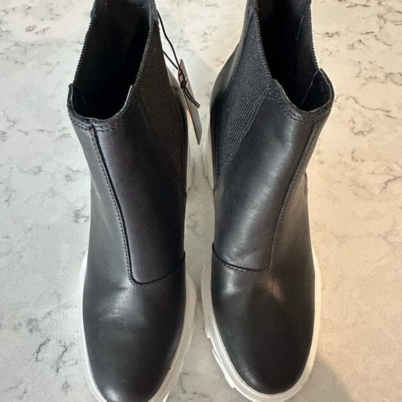 Sorel brex waterproof platform heeled boot - Picture 5 of 9